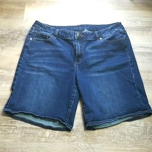 Lane Bryant Women's 18 bermuda jean shorts